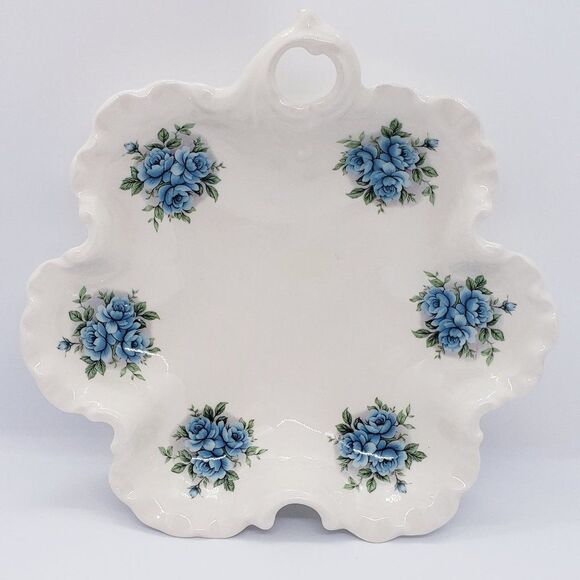 Jaeger's Ceramics P.E.I. Scalloped Blue Roses Dish - Picture 1 of 5